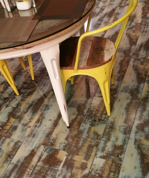 Bad Rental Apartment Floor