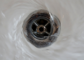 5 Tips for Fixing Tenant Drain Clogs
