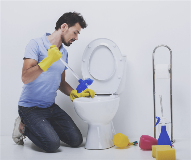 8-6-19 6 tips for fixing those annoying clogged toilets 6 Tips for Fixing Those Annoying Clogged Toilets