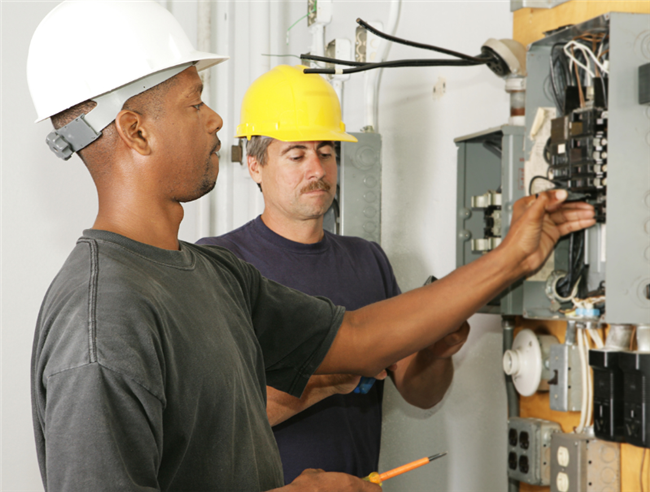 How Can You Detect Faulty Electrical Wiring In A Rental Property?