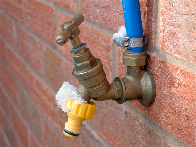 5 Ways to Keep Plumbing Systems Up And Running In Winter