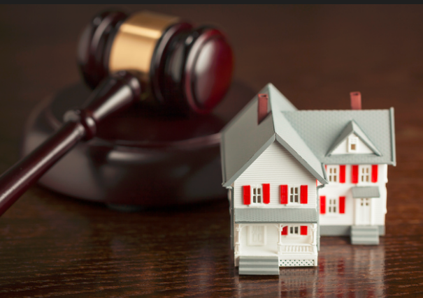 A federal appeals court in California has upheld a law requiring landlords to pay one month of rent to evicted tenants, according to reports.