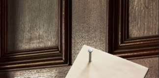 How should a landlord give a notice of entry to inspect the rental property when the tenant will not respond to the notice is the question this week