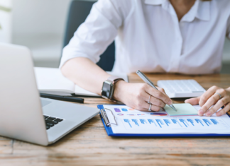 5 Ways To Mitigate Risks to Multifamily Revenue There are risks to multifamily revenue in the current economy so here is a look at those issues and 5 ways mitigate those risks.