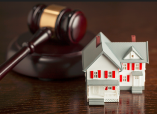 An Illinois court has ordered a landlord to pay more than $80,000 for threatening to call immigration authorities (ICE) on a tenant couple