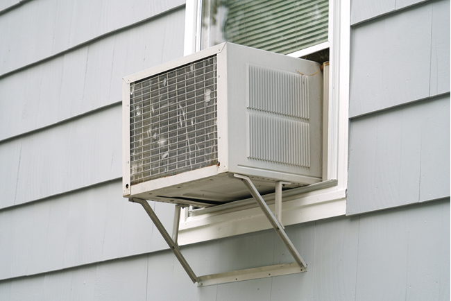 Arizona Attorney General Kris Mayes is warning landlords about air conditioning requirements under the state’s landlord-tenant law
