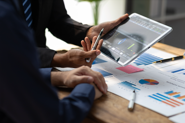 U.S. advertised rents slipped in December, producing the weakest quarter in years and wiping out gains made during the first half of 2025