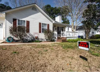 Congress Balks At Trump Plan To Ban Big Investors From Single-Family Homes Lawmakers are resisting codifying into law President Donald Trump's plan to ban on big investors buying single-family homes